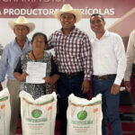 Productores citrícolas del municipio de Llera reciben 85 toneladas de fertilizante