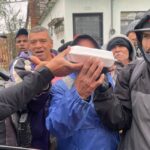 Entrega Guardia Estatal alimentos a personas en situación de calle en Reynosa