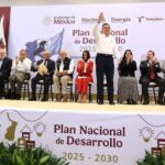 INAUGURA GOBERNADOR FORO DE PLAN NACIONAL DE DESARROLLO